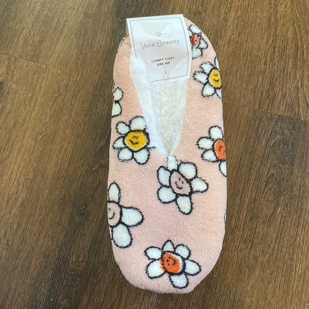 NWT Vera Bradley size 9-10 fuzzy house slippers